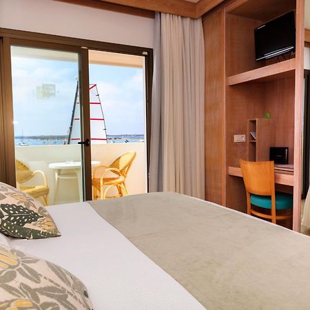 Hostal La Savina Phòng bức ảnh