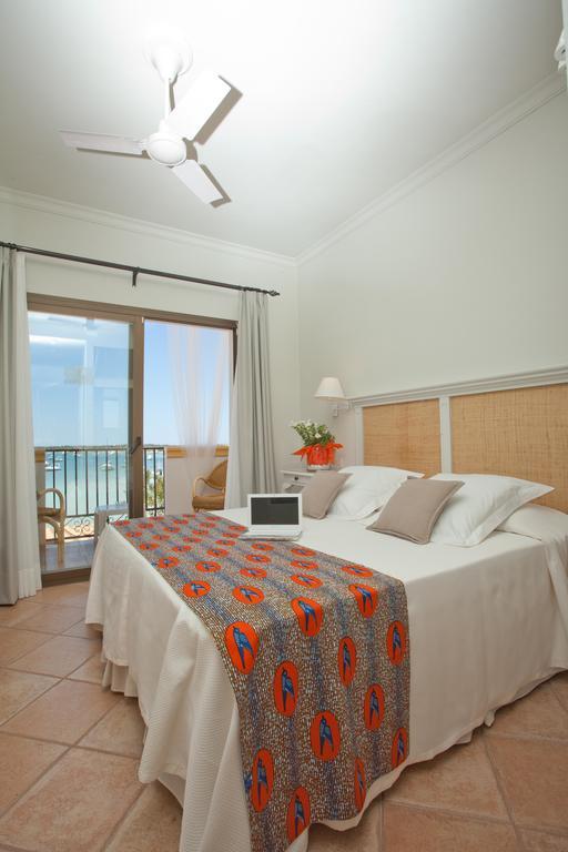 Hostal La Savina Ngoại thất bức ảnh