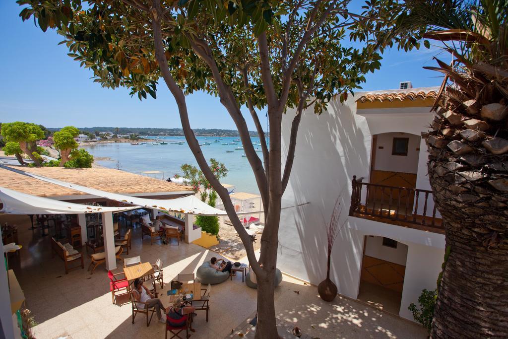 Hostal La Savina Ngoại thất bức ảnh