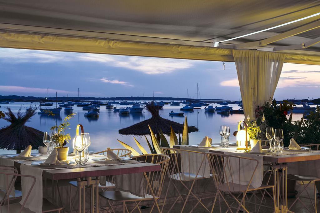 Hostal La Savina Ngoại thất bức ảnh